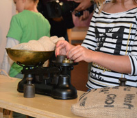 Kinder machen Messe. Eine Zeitreise in die Vergangenheit, Foto: Stadtgeschichtliches Museum