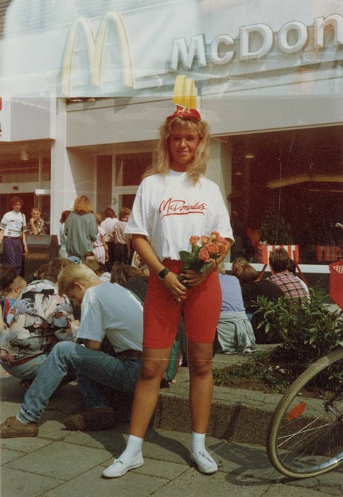 © Stadtgeschichtliches Museum Leipzig Eröffnung einer McDonalds-Filiale am Brühl im Jahre, 1992, Foto: Wolfgang Kindler, Inv.-Nr.: F/1436/2010