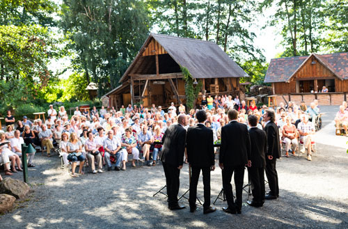 Das Vokalensemble amarcord eröffnet am 10. Juni die Sommertöne 2022 an der Obermühle in Bad Düben, © Christian Kern