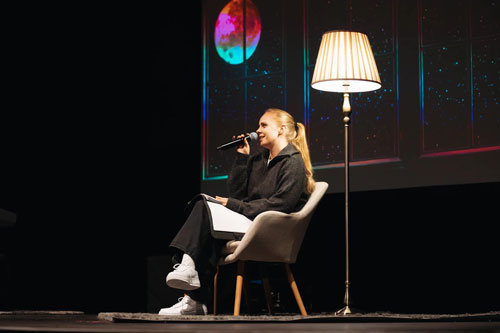 Clara Lösel, Foto © Milan Schmalenbach
