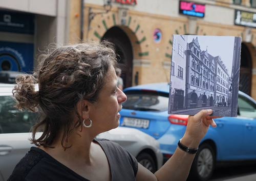 Impression Stadtrundgang »Bis dir nichts mehr bleibt« – Zu Erinnerungsorten von Raubtaten im Nationalsozialismus in Leipzig / © Stadtgeschichtliches Museum Leipzig