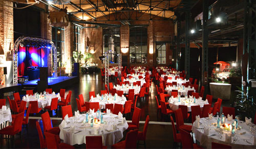 Das Capo Oldtimermuseum & Eventhalle Leipzig ist Austragungsort des 4. Barrett Charity Dinners.